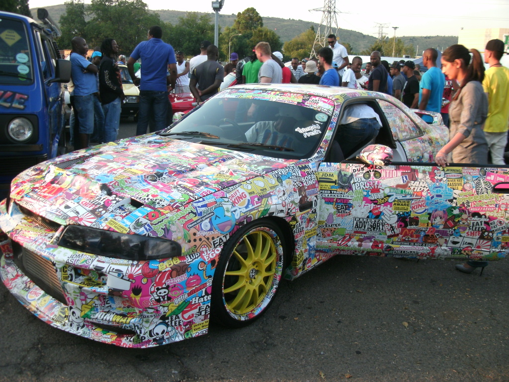 Sticker_Bombed_R33_Nissan_Skyline-GT-R_GEDC0896.jpg